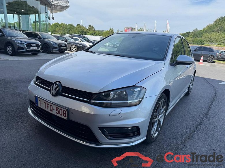 VOLKSWAGEN Golf VII Golf  Highline 1.6 TDI BlueMotion Technology 81 kW (110 ch) 5 vitesses manuel