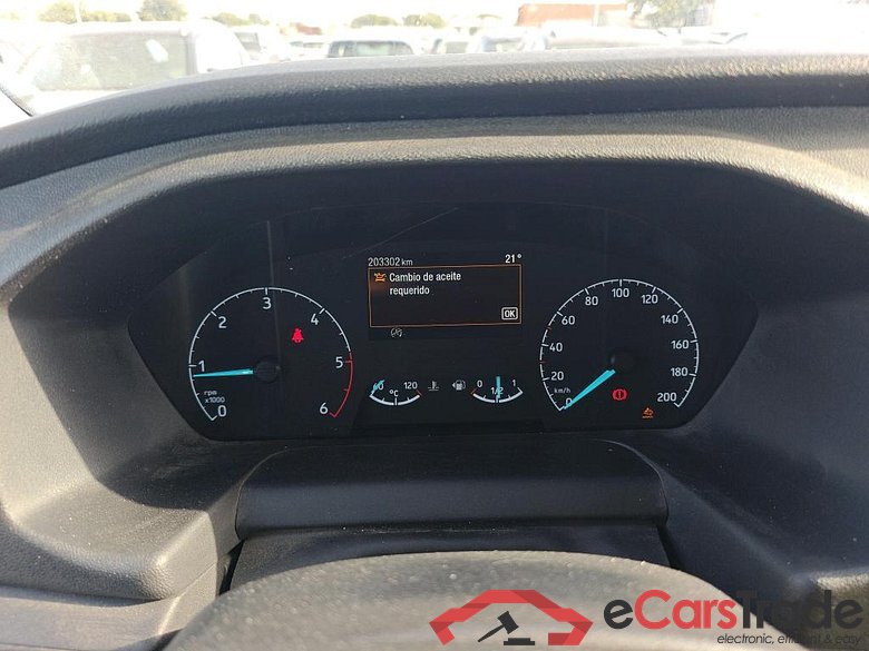 FORD Transit / 2013 / 4P / furgón 350 96kW L3H2 Van Trend FWD #4