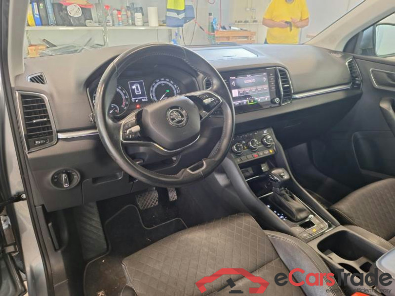 SKODA KAROQ / 2017 / 5P / SUV 2.0 TDI 110KW EVO SCR STYLE DSG 4WD #3
