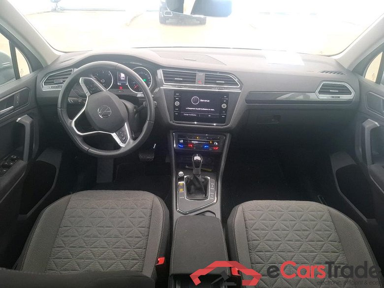 VOLKSWAGEN Tiguan / 2020 / 5P / SUV 2.0 TDI 150 DSG7 Life Business #5
