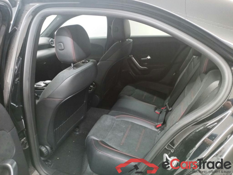 MERCEDES CLASSE A DIESEL (W177) A 200 d 150hp AMG Line 5d #3