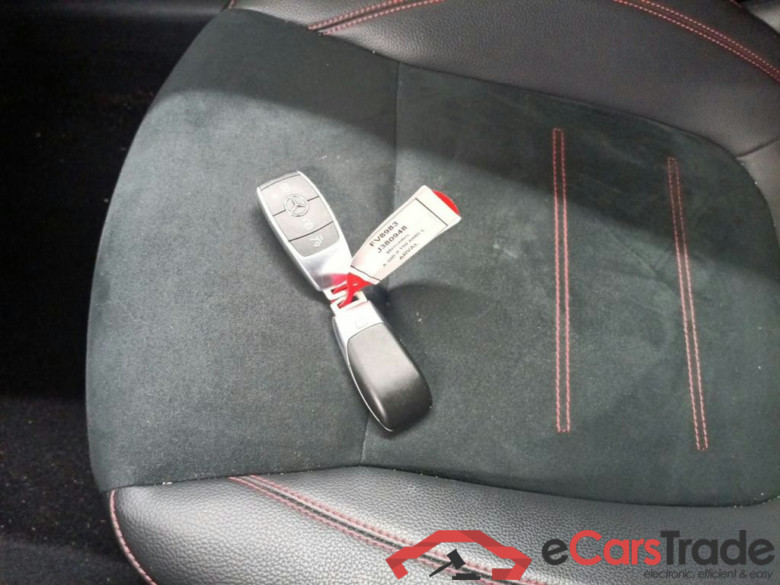MERCEDES CLASSE A DIESEL (W177) A 200 d 150hp AMG Line 5d #4