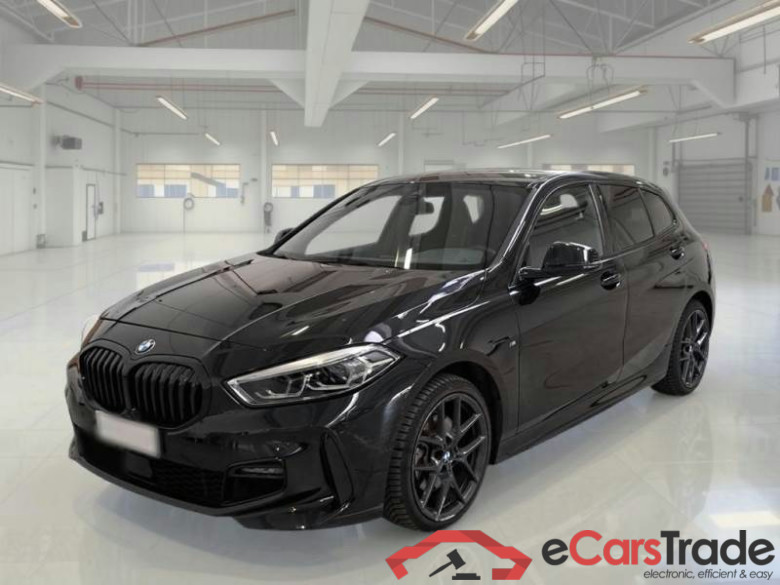 BMW SERIE 1 / 2019 / 5P / BERLINA 118D MSPORT #1