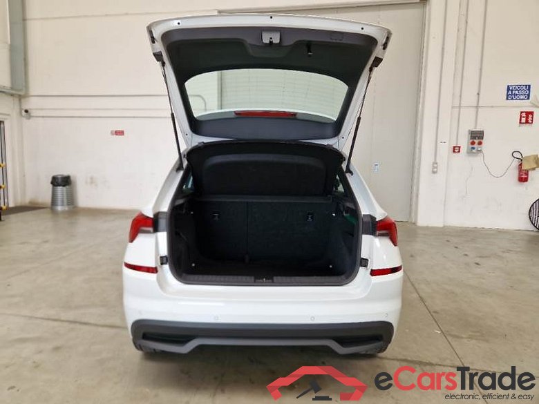 SKODA KAMIQ / 2019 / 5P / SUV 1.0 TSI 70KW BLACK DOTS #5