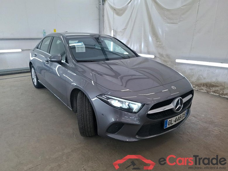 MERCEDES-BENZ Classe A Berline / 2018 / 4P / Berline A 250 e Business Line 8G-DCT #4