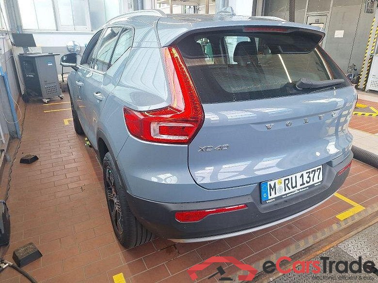 Volvo XC40 (2017->) DE - SUV5 B4 2WD EU6d, Inscription, 2020 - 2022 #4