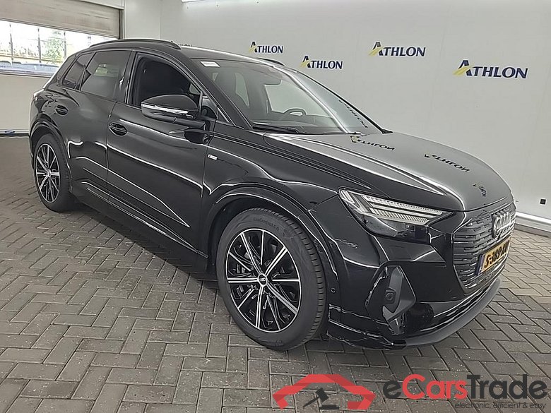 AUDI Q4 e-tron 40 e-tron Launch edition S Competition 5D 15 Uitl. #2