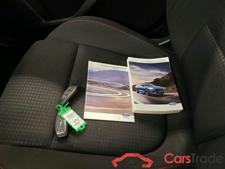 Ford Focus 1.5 EcoBoost 150pk ST-Line Bus. AT 5d 5d + Pano #4
