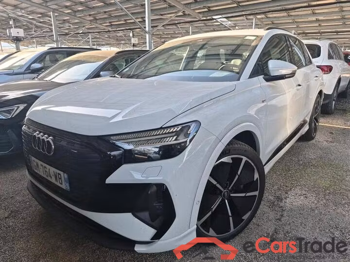 Audi Q4 E-tron 40 S-Line LED-Matrix Virtual Navi-Pro 1/2 Sport-Leather-Alcantara Camera KeylessGo Klima PDC ...