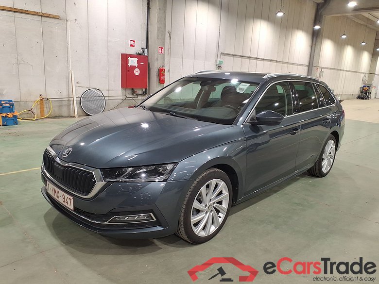 SKODA OCTAVIA COMBI 2.0 CRTDI 110KW DSG7 STYLE