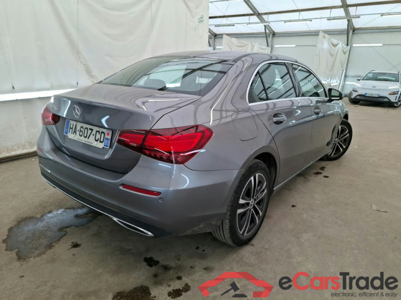 MERCEDES-BENZ Classe A Berline / 2022 / 4P / Berline A 250 e Business Line 8G-DCT #3