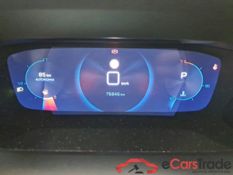 PEUGEOT 2008 / 2019 / 5P / CROSSOVER BLUEHDI 130 EAT8 ALLURE S/S AUT. #4