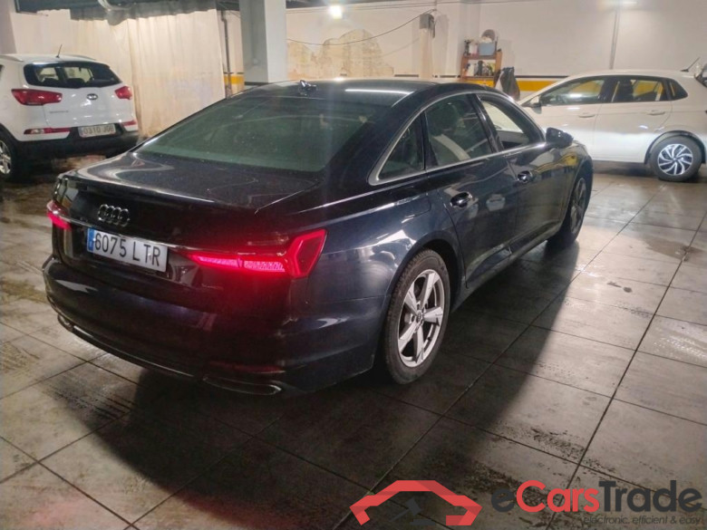 AUDI A6 / 2018 / 4P / sedán 50 TFSIe quattro S tronic Sport #2