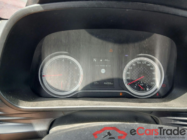 HYUNDAI i20 / 2020 / 5P / berlina con portón 1.0 TGDI 74kW (100CV) 48V Essence #4