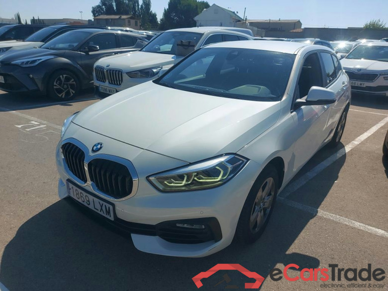 BMW Serie 1 / 2019 / 5P / berlina con portón 118i #1