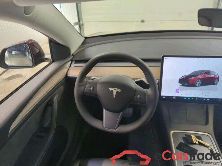 Tesla Model Y Long Range AWD 75kWh #3