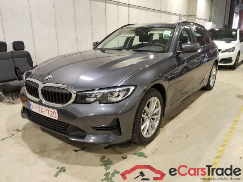 BMW 3 TOURING - 2019 330eA PHEV #1
