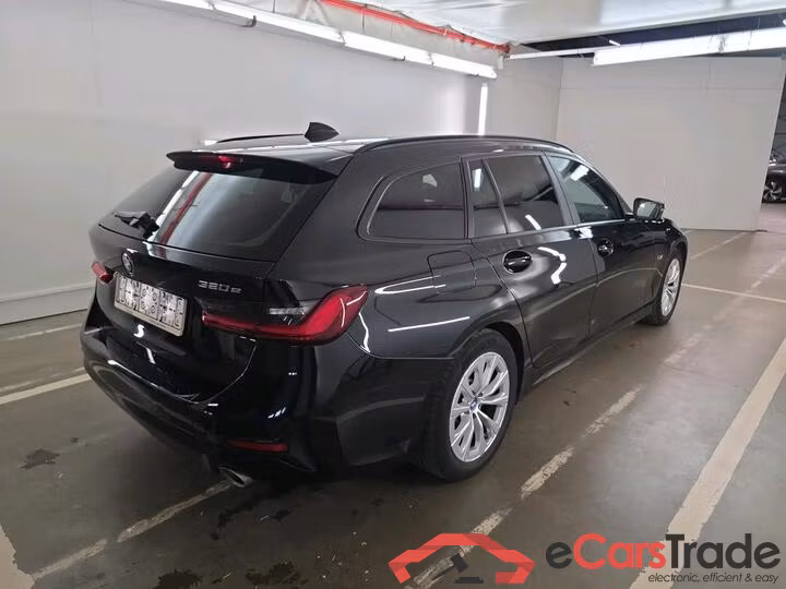 BMW 3 Reeks Touring 3 Reeks Touring 320e (150 kW) (PHEV) 150kW/204pk  5D/P Auto-8 #4