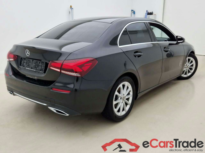 MERCEDES A-KLASSE LIMOUSINE 180D BUSINESS SOL. AUT. #2