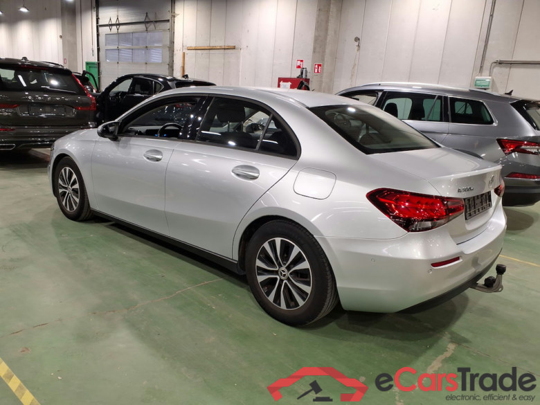MERCEDES-BENZ A-Klasse 2.0 A 180 D BUSINESS SOLUTION DCT #2