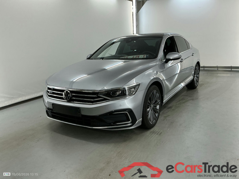 VOLKSWAGEN PASSAT 1.4 TSI GTE BUSINESS DSG #1