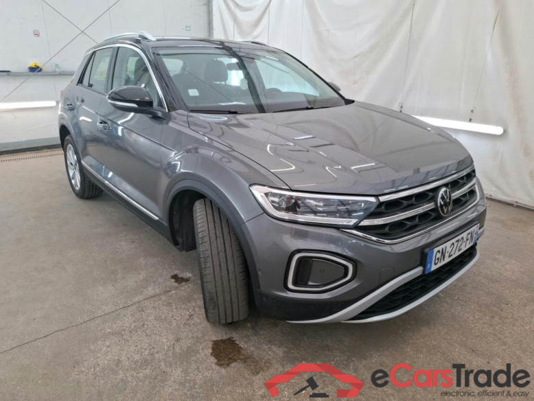 VOLKSWAGEN T-Roc / 2021 / 5P / SUV 1.5 TSI 150 EVO STYLE DSG7 #4