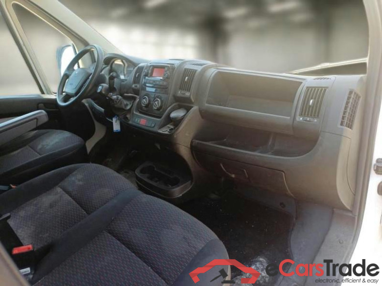 PEUGEOT BOXER / 2014 / 4P / FURGONE 333 L2H2 2.2 BLUEHDI 140CV SeS #3
