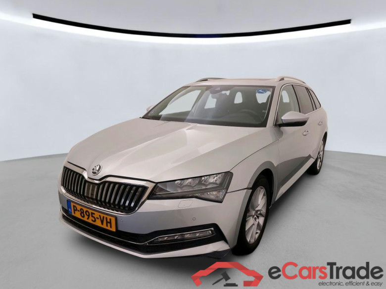 SKODA Superb Combi 110 kW #1