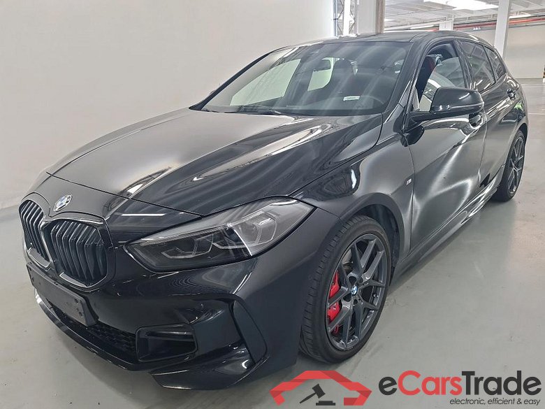 BMW 1 SERIES HATCH 1.5 118IA (100KW) ColorVision Edition #1