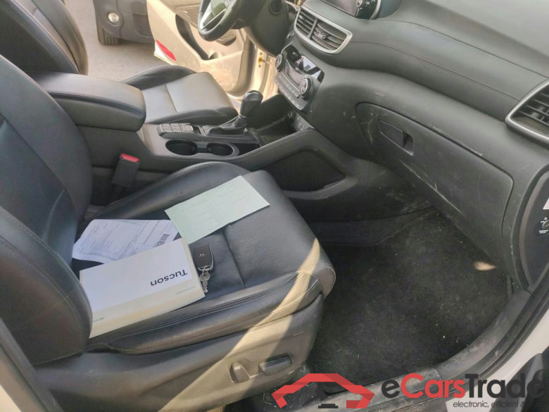 HYUNDAI Tucson / 2018 / 5P / todoterreno 2.0 CRDI 136kW (185CV) 48V Style AT 4X4 #6