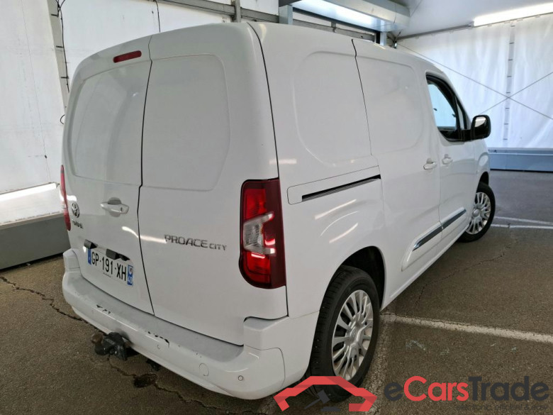 TOYOTA Proace City / 2019 / 4P / Fourgonnette 1.5 Medium 100 D-4D Business #3