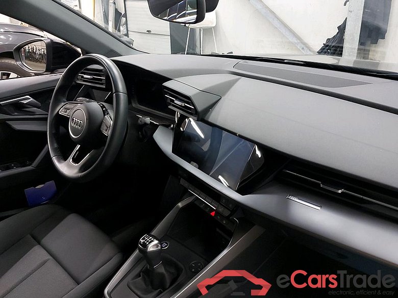 AUDI - AUD A3 BERLINE 30 TFSi 110PK Attraction Pack Business & Park Assist & Sensors Front & Rear & Camera   * PETROL * #3