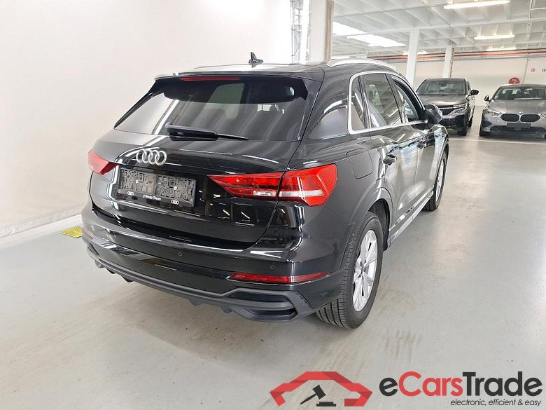 AUDI Q3 1.4 45 TFSI E S TRONIC S LINE #4