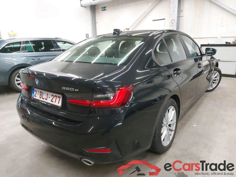 BMW - BMW 3 BERLINE 320e 204PK Business Edition With Vernasca Heated Sport Seats & Active Cruise Control & Driving Assistant Pack   * HYBRID * #2