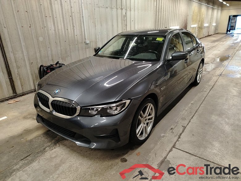 BMW 3er 320e Aut. Advantage 4d 120kW