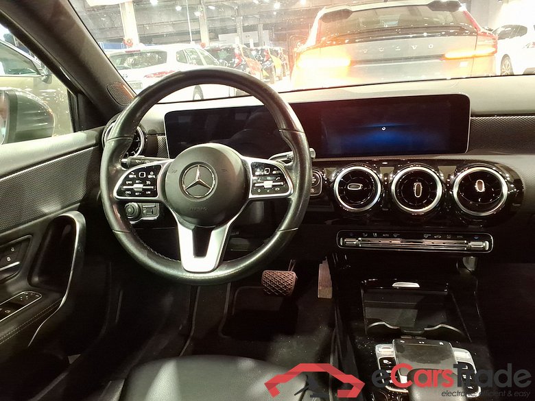 MERCEDES-BENZ CLASSE A DIESEL (W177) A 180 d Launch Edition (EU6d-TEMP) STOCK #6