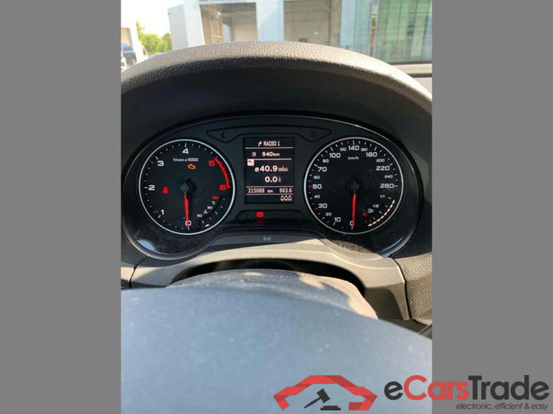AUDI A3 Sportback Dsl A3 Sportback 1.6 TDi Attraction #5