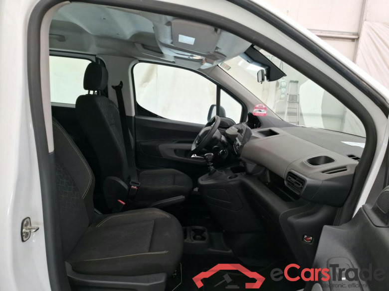 Rifter Active L1 1.2 PureTech 110 CV #6