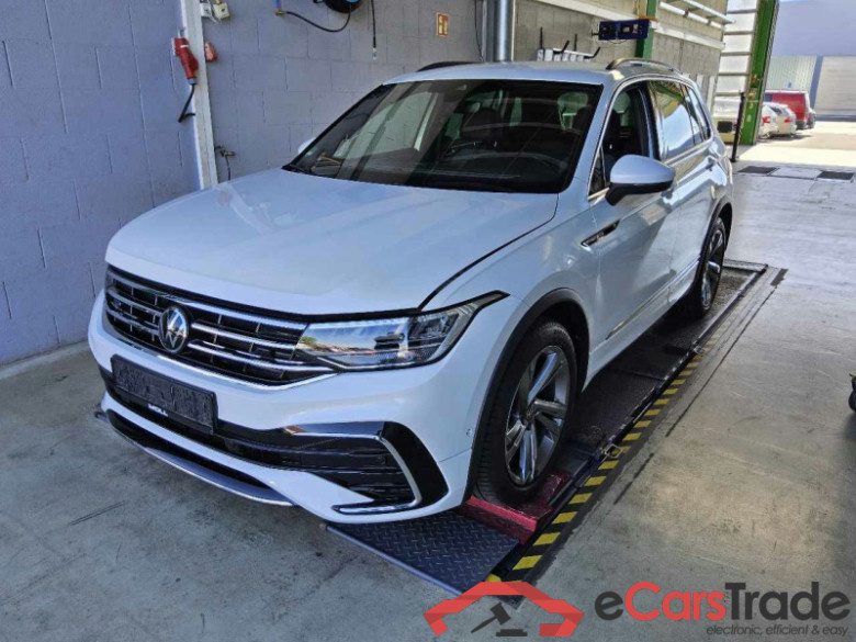 Volkswagen Tiguan (AX1)(07.2020->2024) DE - SUV5 1.5 TSI BMT/Start-Stopp EU6d, R-Line OPF, (Facelift) 2020 - 2023 #1