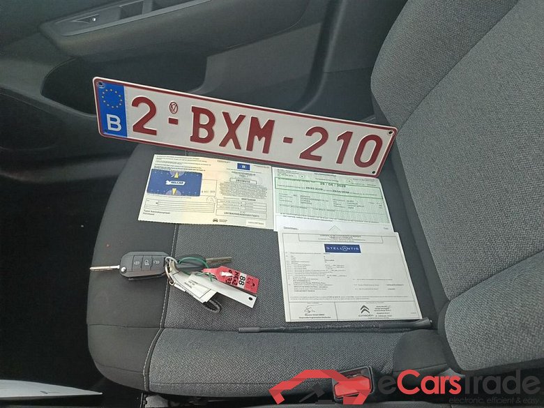 Citroën C4 1.2 PureTech 100 S&S MAN6 Live 5d #4