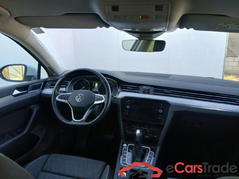 VOLKSWAGEN Passat / 2019 / 5P / familiar Variant Executive 2.0 TDI 110kW DSG #3