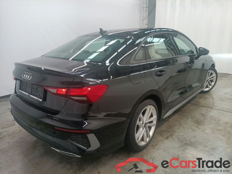 Audi A3 Berline 1.0 TFSi 30 81kW S tronic S line Bus. Ed 4d #2