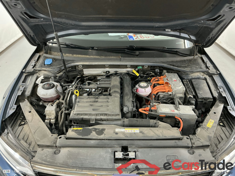 VOLKSWAGEN PASSAT VARIANT 1.4 TSI MSQ VARIANT GTE BUSINESS #6
