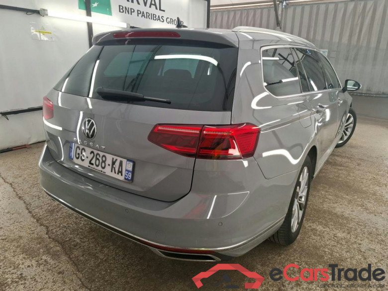VOLKSWAGEN Passat SW / 2019 / 5P / Break 1.5 TSI 150 ACT OPF DSG7 SW ELEGANCE #3