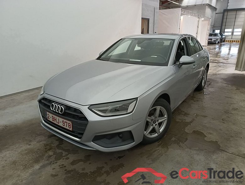 Audi A4 2.0 30 TDi 100kW S tronic Attraction B.E 4d