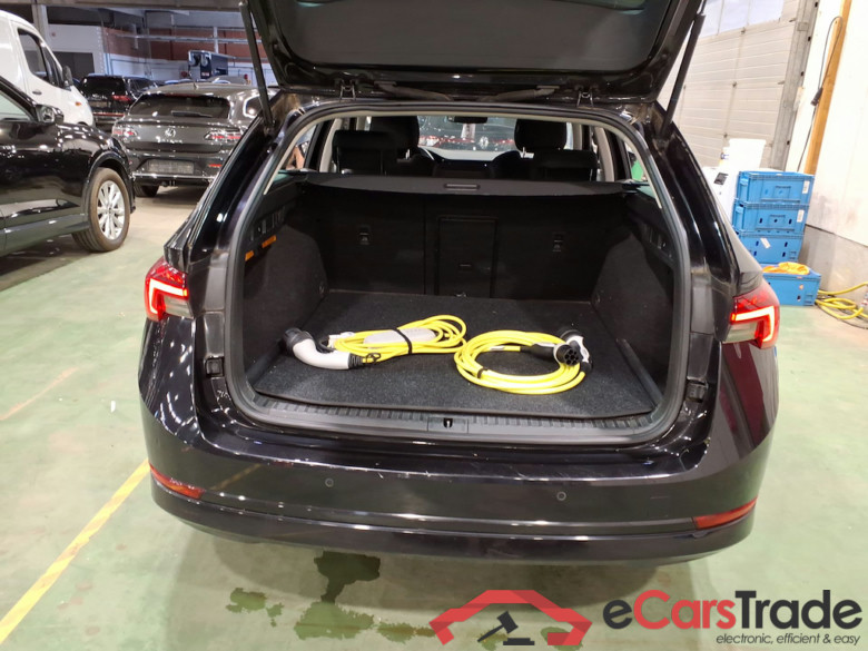 SKODA OCTAVIA COMBI 1.4 TSI PHEV 150KW DSG AMBITION #3