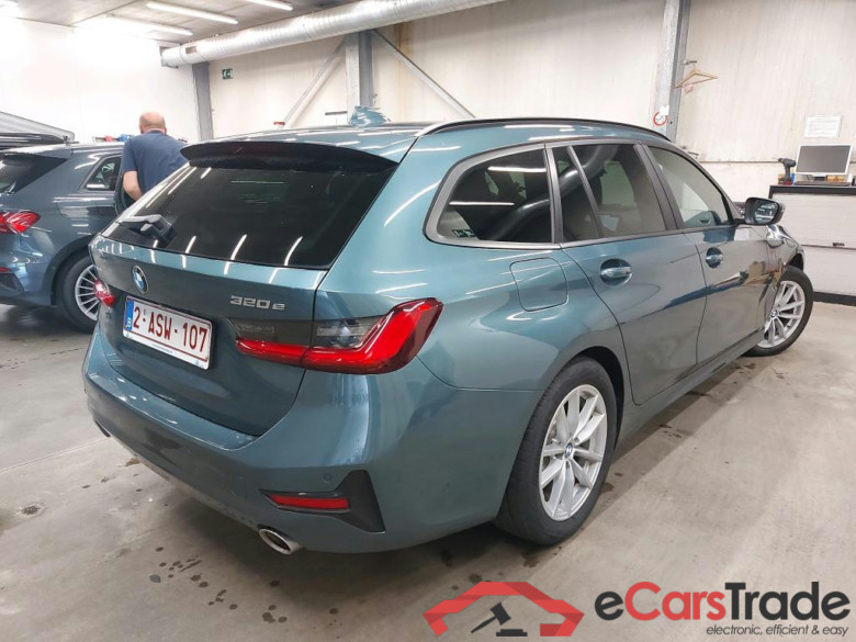 BMW - BMW 3 TOURING 320e 204PK Business Edition With Heated Seats & Parking Assistant Pack * HYBRID * #2