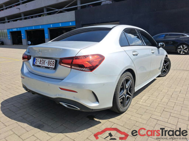 MERCEDES - MER A BERLINE 180 136PK Business Solution AMG & Smartphone Integration & Pano Roof & Trailer Towing Hook  * PETROL * #2
