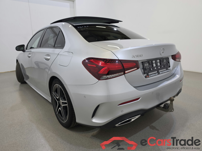 Mercedes A 180 AMG Night Pano LED Widescreen Ambient Navi 1/2 Sport-Leather-Alcantara KeylessGo Camera Klima PDC ... #6