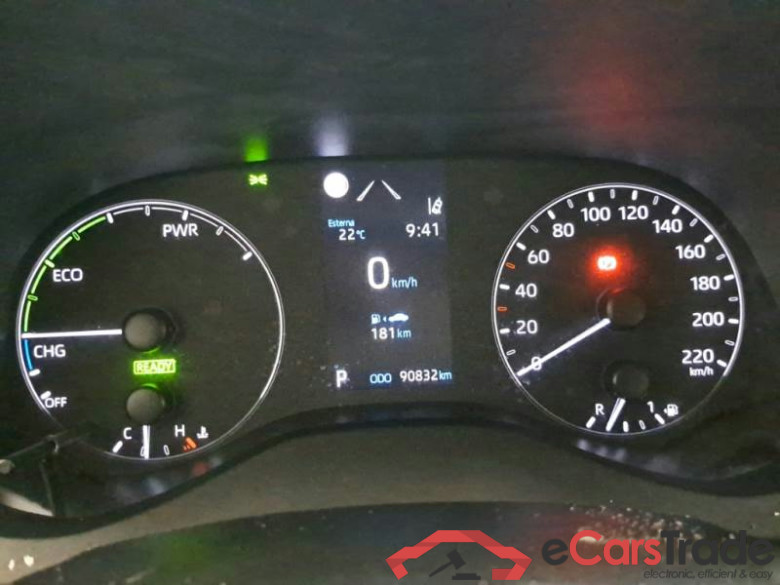 TOYOTA YARIS / 2020 / 5P / BERLINA HYBRID BUSINESS MY22 #4